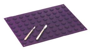 Tapete Magnetico  para quirófano Reusable de 30 cm x 40 cm Magmat Marca: Purple Surgical